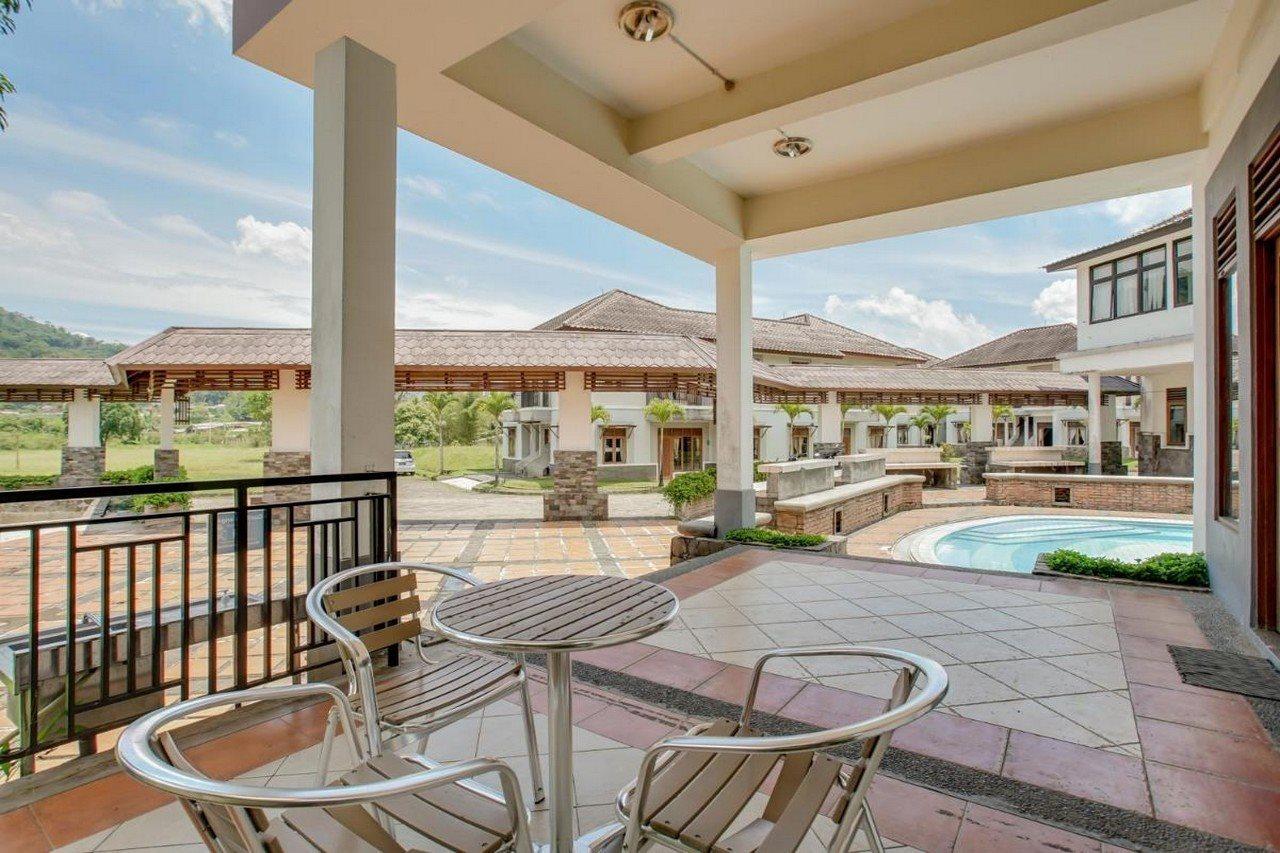 Oyo 3896 Villa Pesona Wisata Puncak Cianjur Exterior photo